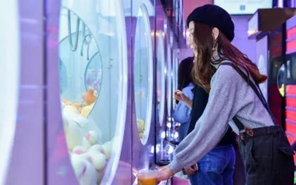 立而方网红娃娃机