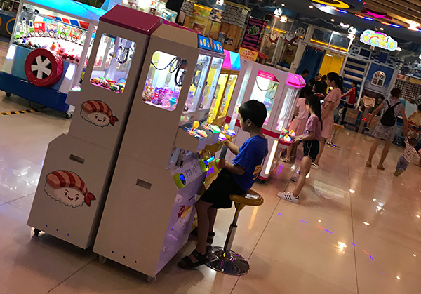 立而方娃娃机厂家